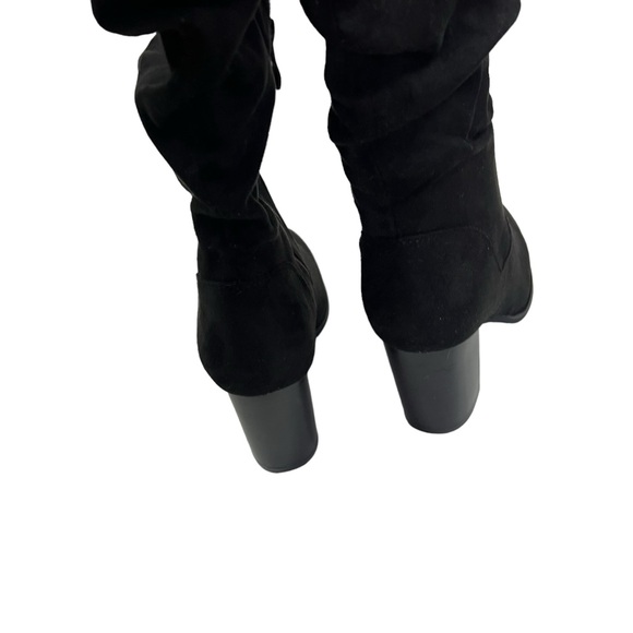 Journee Collection Size 8.5 Black Faux Suede Knee High Heeled Boots NWOB - Picture 7 of 10